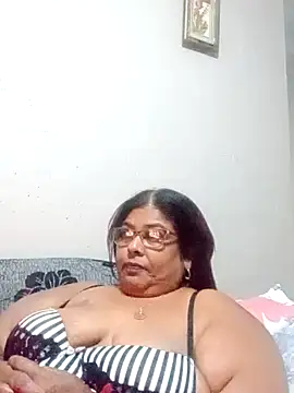 mileesha live cam on StripChat