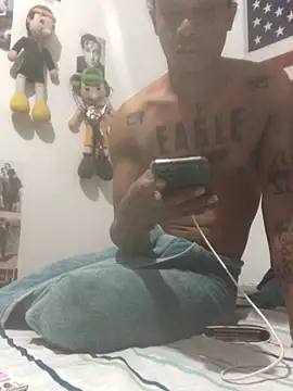 elpeluchenegroxxx3 webcam