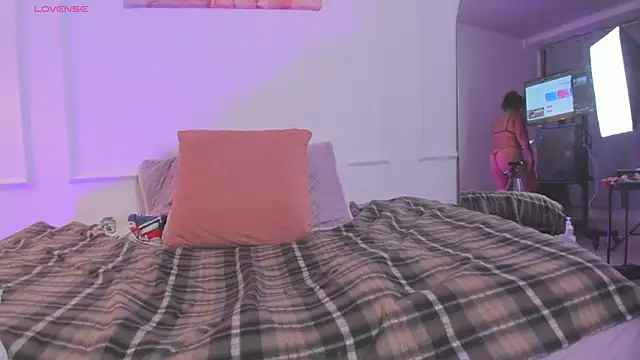 Eva-Millss webcam