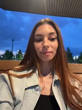 CrystalClean live sex cam