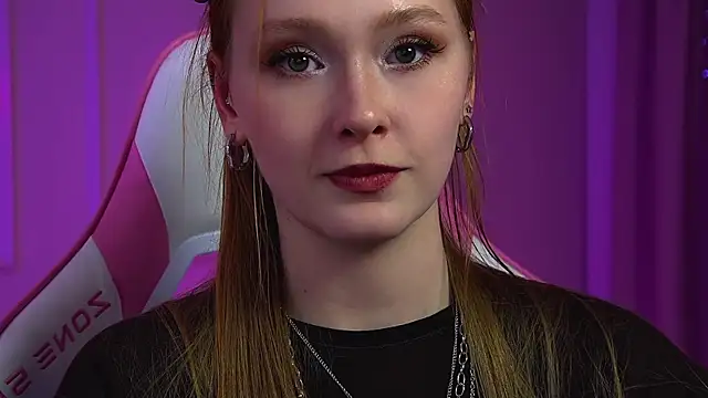 AgataFoxley live cam on StripChat