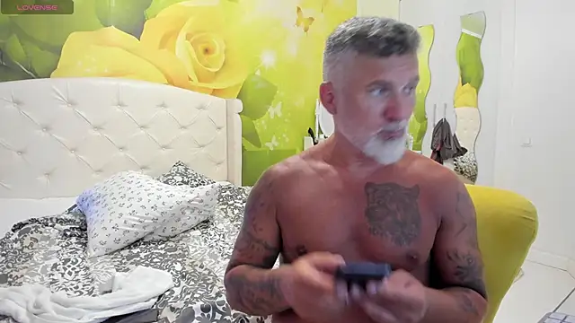 BlowMyXXL webcam