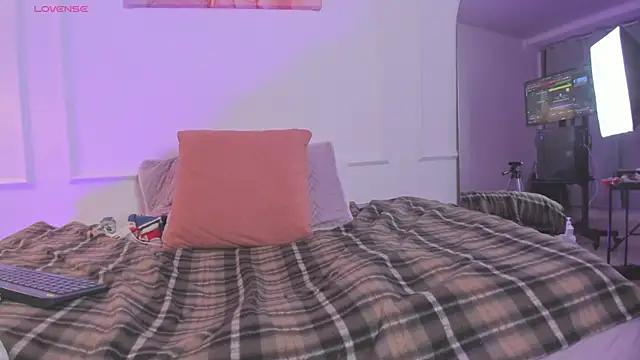 Eva-Millss webcam