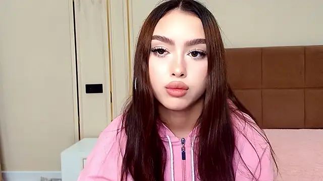 maddie_perezz live cam on StripChat