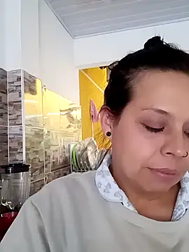 RossyAlvarez live cam on StripChat