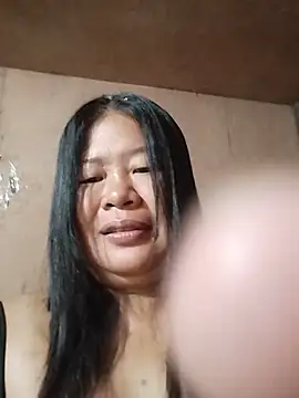 Lovelywoman43 webcam