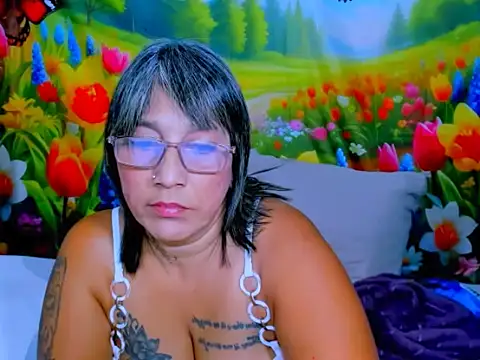 indianroxy live cam on StripChat