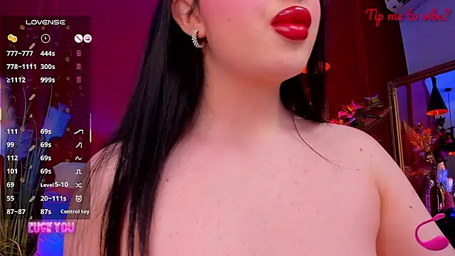 Mayzzie live cam on StripChat