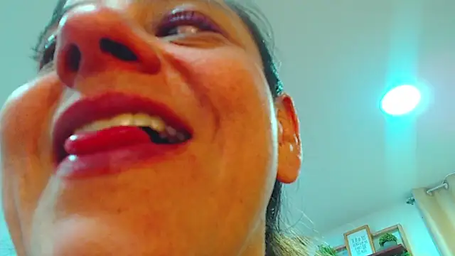 sasi_luna webcam