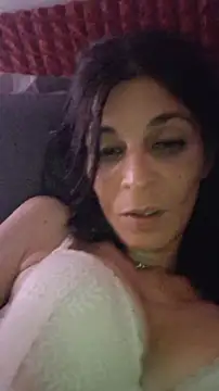 Viola43 live cam on StripChat