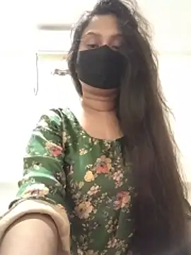 Idhika-Paul webcam