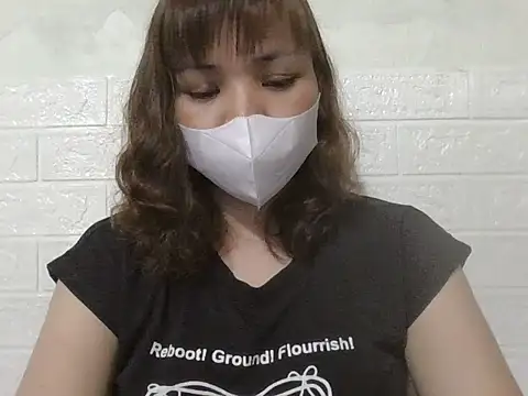 Angela-Eira webcam
