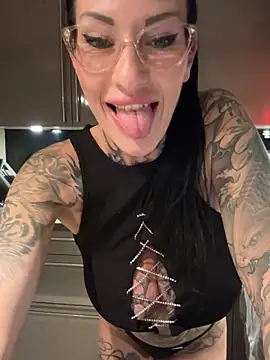 MeganWitch live cam on StripChat