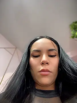 Naatalia live cam on StripChat