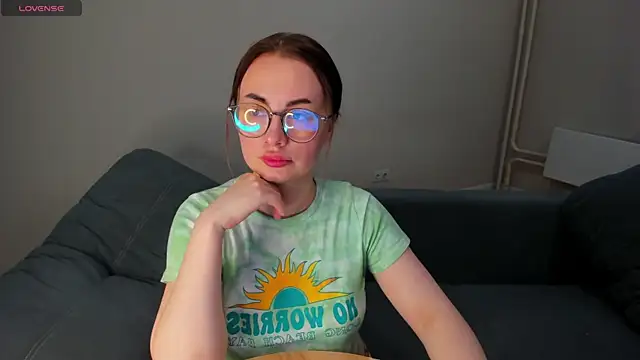 MewStella live cam on StripChat