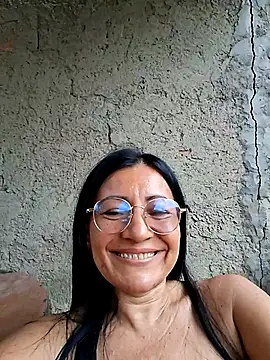 maturexxxnaughty live cam on StripChat
