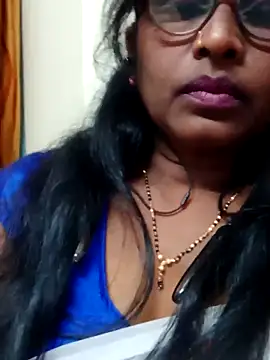 hotmahitha live cam on StripChat