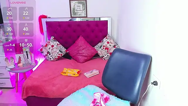 samantha__f_w - Samantha__F_W's free webcam - UK Sex Cams