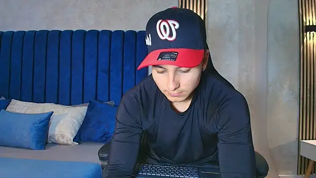 Noah_Clarkk webcam