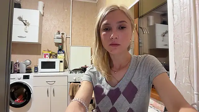 AngelJeni live cam on StripChat