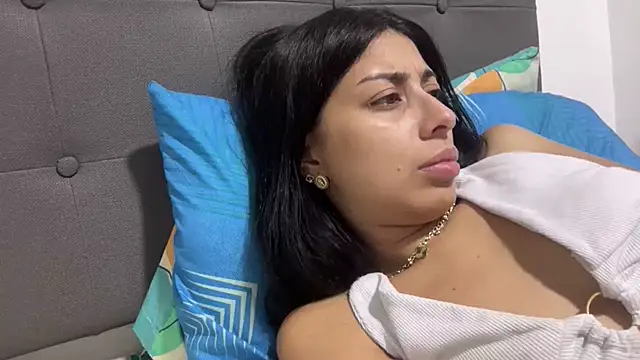AbrilSantosxo webcam