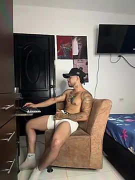 Kenny_romano webcam