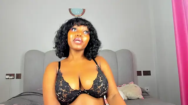 The-Bodyyy live cam on StripChat