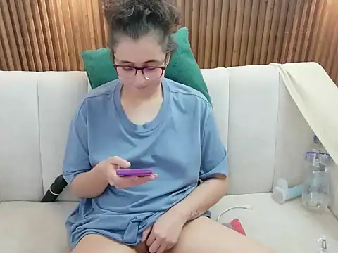 feelena_mysoull live cam on StripChat