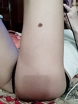 QueenSoreal webcam