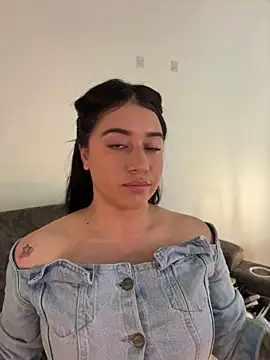 KallyMyller1 live cam on StripChat