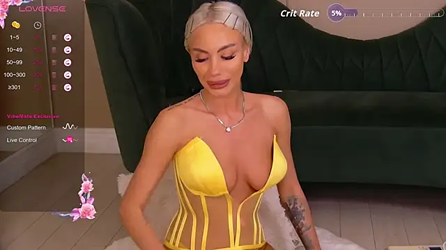Bailey_Rush live cam on StripChat