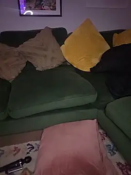 LovelyLucinda webcam