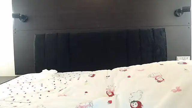 _karolynesyera_ webcam