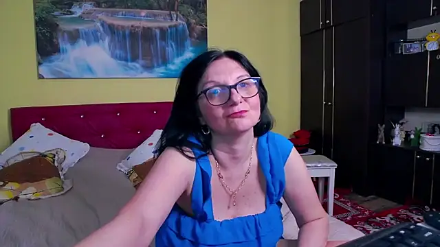 AlexaMorreno live cam on StripChat