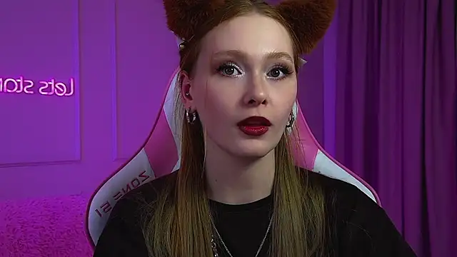 AgataFoxley webcam