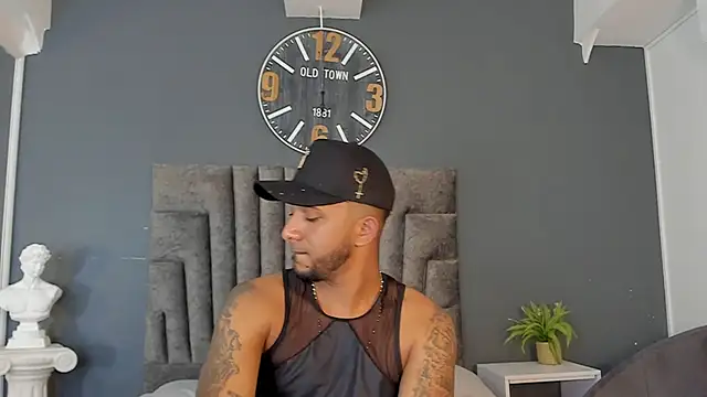 Robin_Rief live cam on StripChat