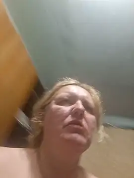 SonyaMarmeladx live cam on StripChat