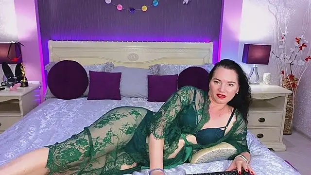 Hungryforme live cam on StripChat