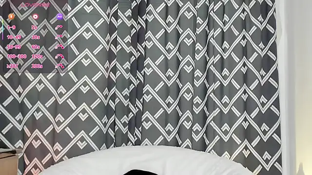 alyjonesoficiall webcam