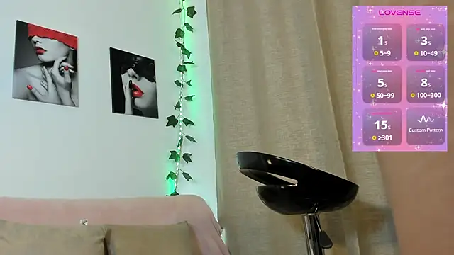 Rebeca_Marchetti webcam