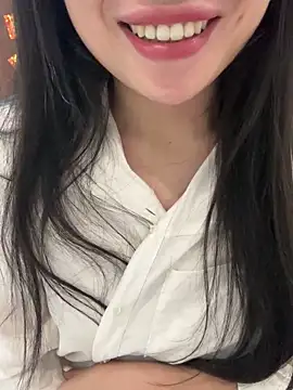 Lilyy_babyy webcam