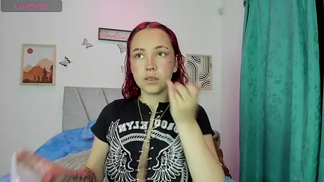 Megam_white webcam