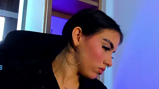 isabella_hv webcam