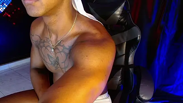 zoriel_bigcock webcam