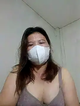 -Yeyi- live cam on StripChat