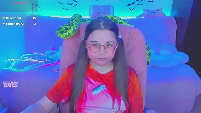 Lolisuccub webcam