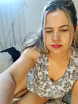 Dulce_Ferrer18 live cam on StripChat