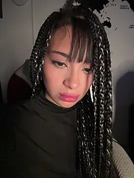 Sasha-firee live cam on StripChat