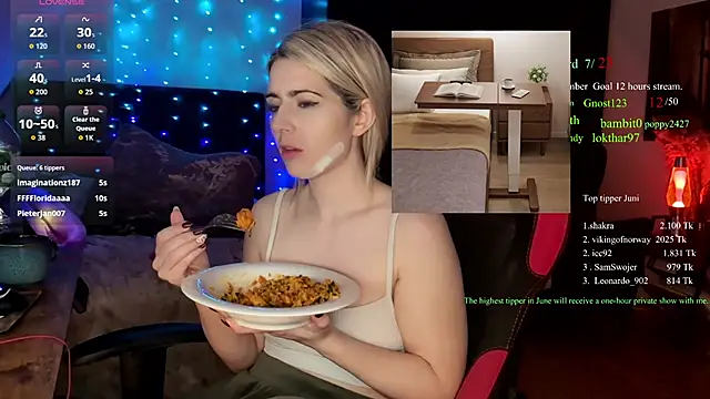 Lisaonthemoon webcam