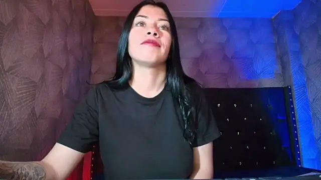 AnnaliOlsenX webcam